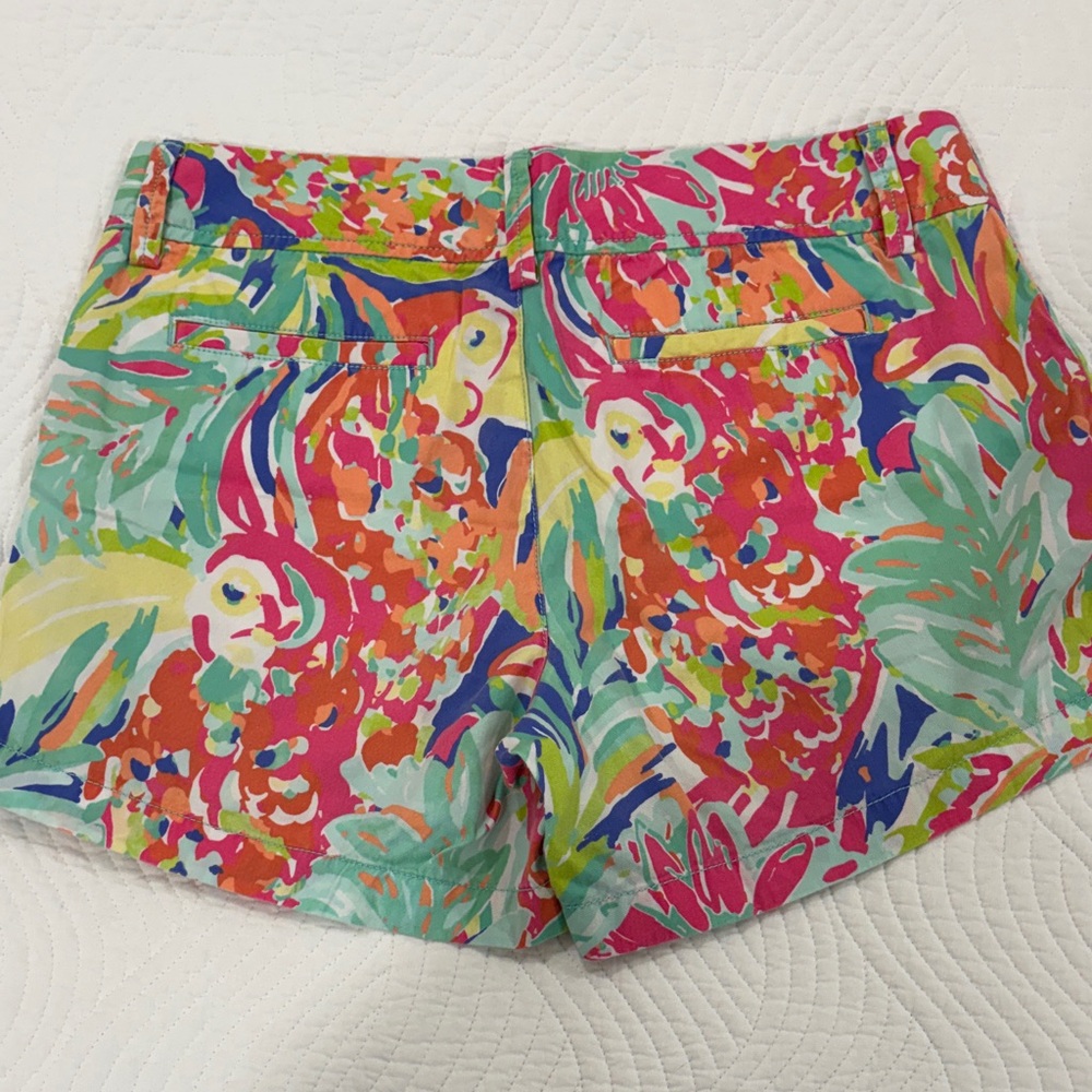 Lilly Pulitzer, The Callahan Short. Vibrant & Floral - Picture 6 of 9